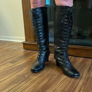 Women’s Black Lace-up Leather Boots Wide Calf